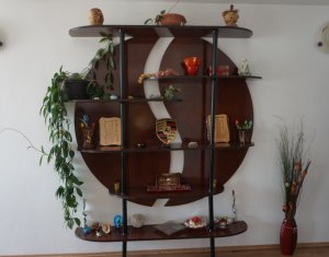 Ház 4 szobák eladó on Comsesti