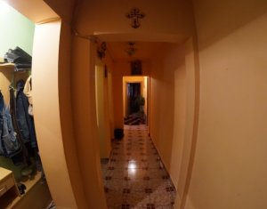 Lakás 4 szobák eladó on Cluj-napoca, Zóna Manastur