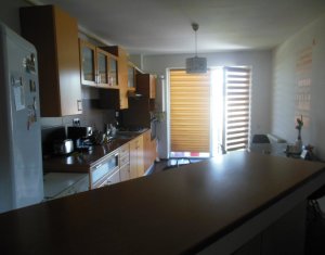 Lakás 2 szobák eladó on Floresti