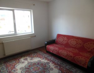 Lakás 3 szobák eladó on Floresti