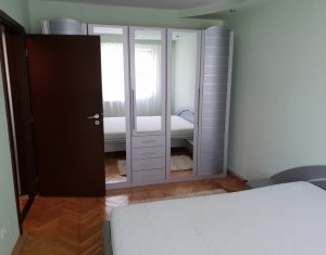 Appartement 3 chambres à vendre dans Cluj-napoca, zone Manastur