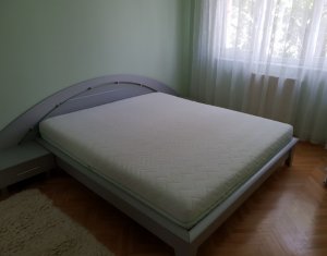 Appartement 3 chambres à vendre dans Cluj-napoca, zone Manastur
