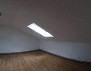 Maison 9 chambres à vendre dans Cluj-napoca, zone Manastur