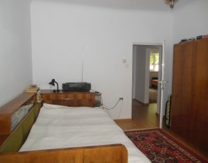 Ház 6 szobák eladó on Floresti