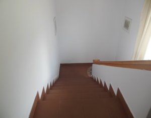 Ház 6 szobák eladó on Floresti