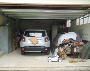 Ház 6 szobák eladó on Floresti