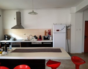 Lakás 4 szobák eladó on Cluj-napoca, Zóna Andrei Muresanu