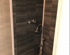 Lakás 4 szobák eladó on Floresti