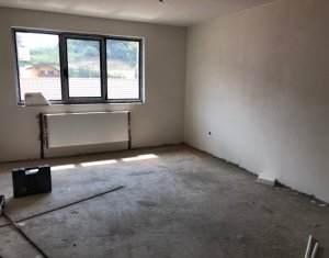 Lakás 3 szobák eladó on Floresti