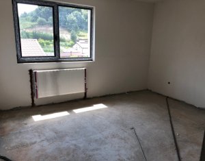 Lakás 3 szobák eladó on Floresti