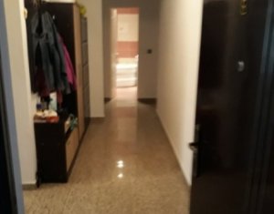 Lakás 3 szobák eladó on Floresti