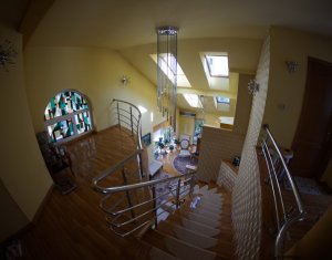 Maison 5 chambres à louer dans Cluj-napoca, zone Zorilor