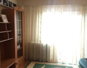 Lakás 5 szobák eladó on Cluj-napoca, Zóna Manastur