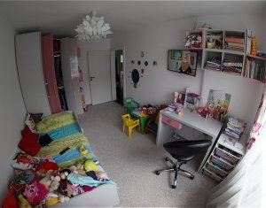 Lakás 4 szobák eladó on Cluj-napoca, Zóna Manastur