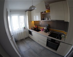 Lakás 4 szobák eladó on Cluj-napoca, Zóna Manastur