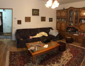 Lakás 2 szobák eladó on Floresti