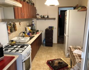 Lakás 2 szobák eladó on Floresti