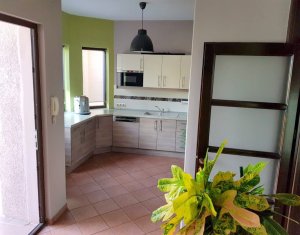 Ház 8 szobák kiadó on Cluj-napoca, Zóna Grigorescu