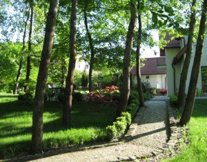 Ház 6 szobák eladó on Cluj-napoca, Zóna Manastur