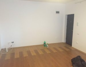 Lakás 3 szobák eladó on Floresti