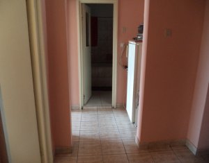 Lakás 4 szobák eladó on Cluj-napoca, Zóna Manastur