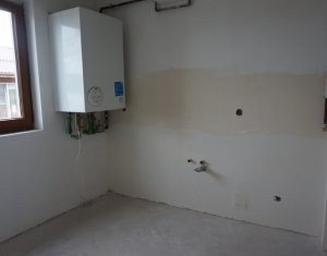 Lakás 3 szobák eladó on Floresti