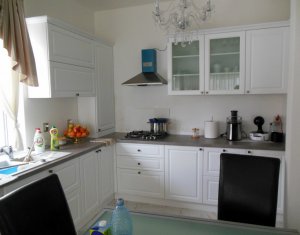 Ház 5 szobák kiadó on Cluj-napoca, Zóna Manastur