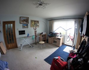 Lakás 4 szobák eladó on Cluj-napoca, Zóna Manastur