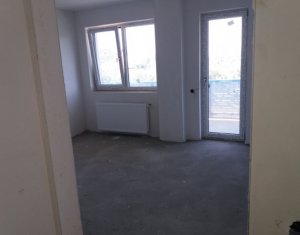 Lakás 3 szobák eladó on Floresti