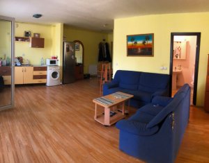 Lakás 3 szobák eladó on Floresti