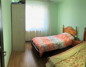 Lakás 3 szobák eladó on Floresti