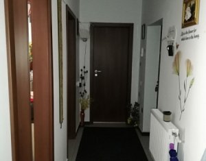 Lakás 2 szobák eladó on Floresti