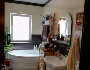 Lakás 2 szobák eladó on Floresti