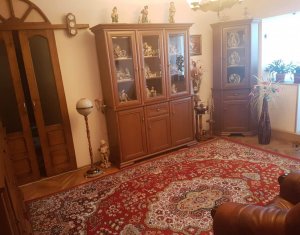 Lakás 4 szobák eladó on Cluj-napoca, Zóna Manastur