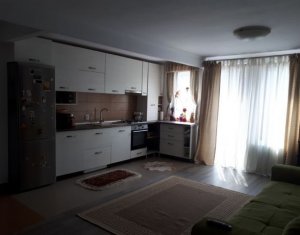 Lakás 2 szobák eladó on Floresti