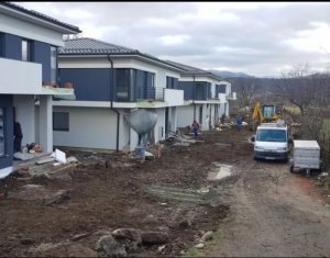 Ház 4 szobák eladó on Gilau