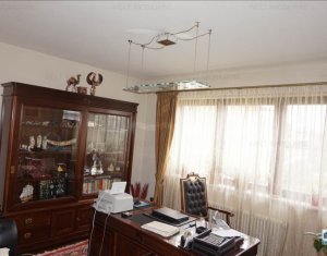 Ház 6 szobák eladó on Floresti