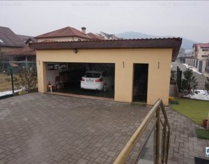 Ház 6 szobák eladó on Floresti