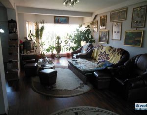 Ház 5 szobák eladó on Floresti