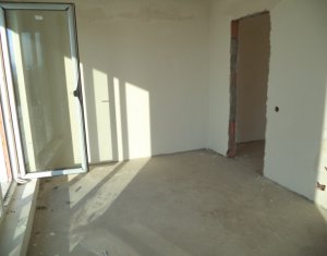 Lakás 3 szobák eladó on Floresti