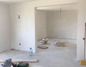 Ház 4 szobák eladó on Dezmir