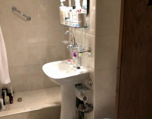 Lakás 4 szobák kiadó on Cluj-napoca, Zóna Manastur