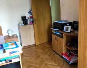 Lakás 4 szobák kiadó on Cluj-napoca, Zóna Manastur