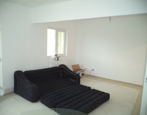 Lakás 3 szobák eladó on Cluj-napoca, Zóna Manastur