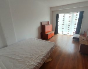 Lakás 2 szobák eladó on Floresti