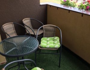 Lakás 3 szobák eladó on Floresti