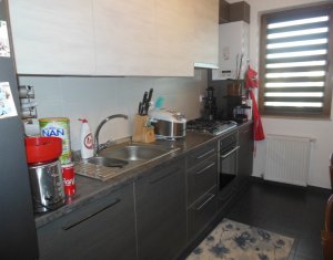 Lakás 3 szobák eladó on Floresti