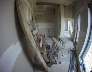 Ház 5 szobák eladó on Floresti