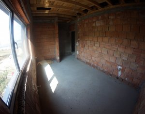 Ház 5 szobák eladó on Floresti