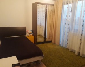 Lakás 3 szobák eladó on Floresti